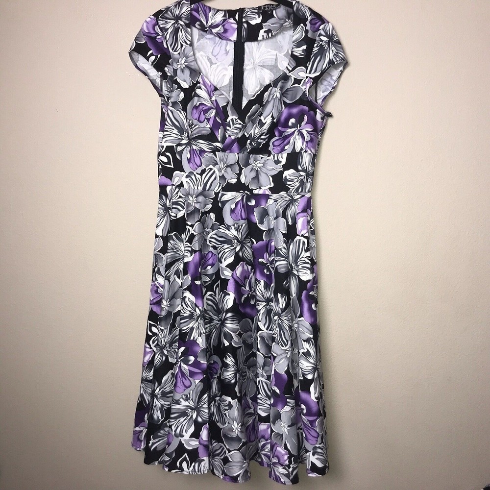 Dollz & Dames Size M Swing Dress Purple Flowers Pinup Couture Full Circle Retro